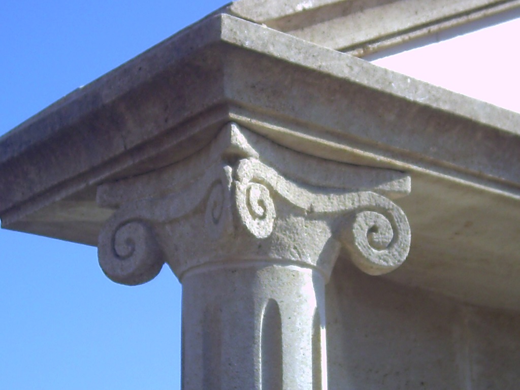 Art 1142 capitello patrasso h.75x47x47 kg.43 (cristallo escluso). Colonne E Capitelli Europietra Com