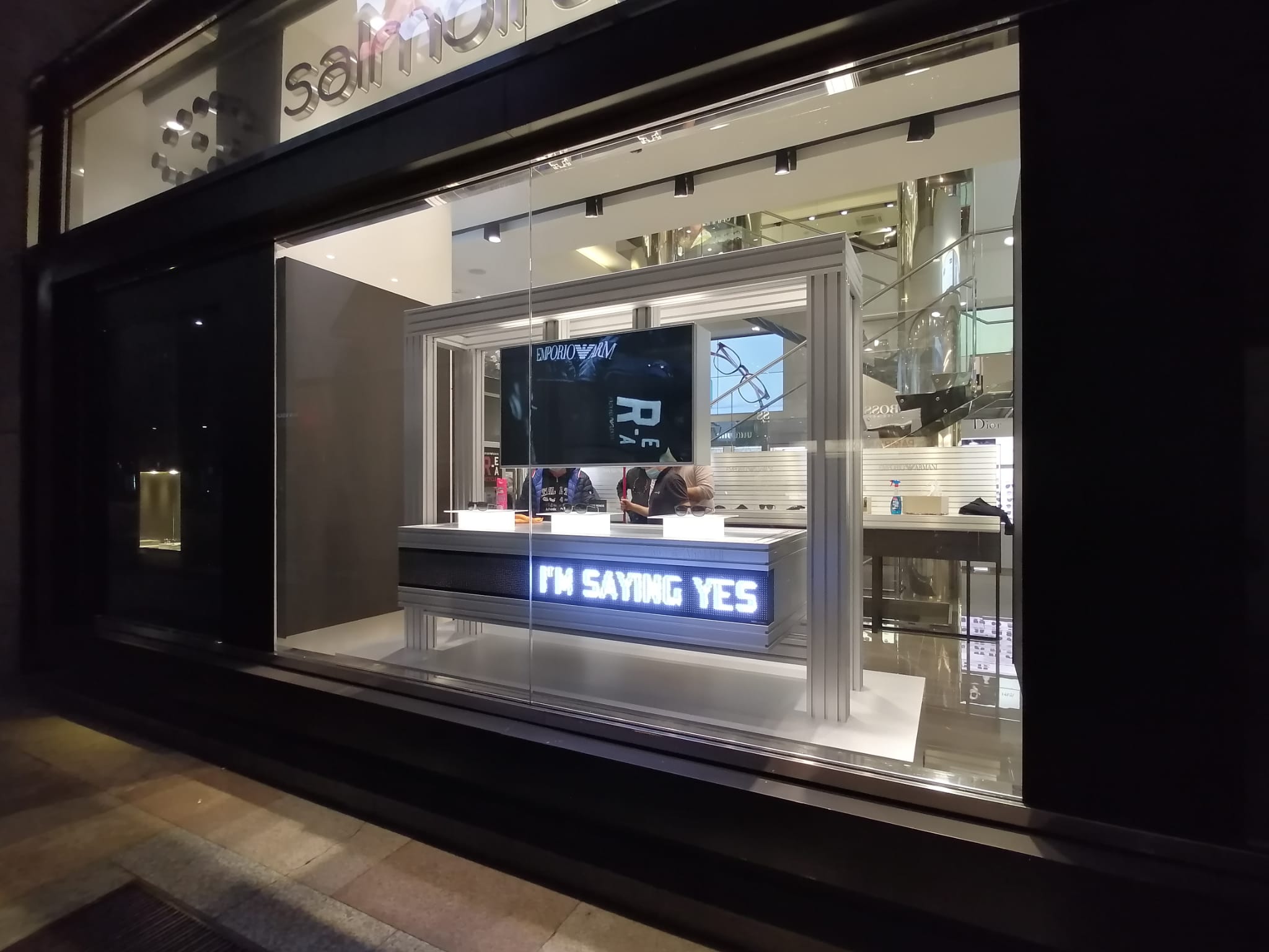Luxottica x Armani Eurostands S.r.l.