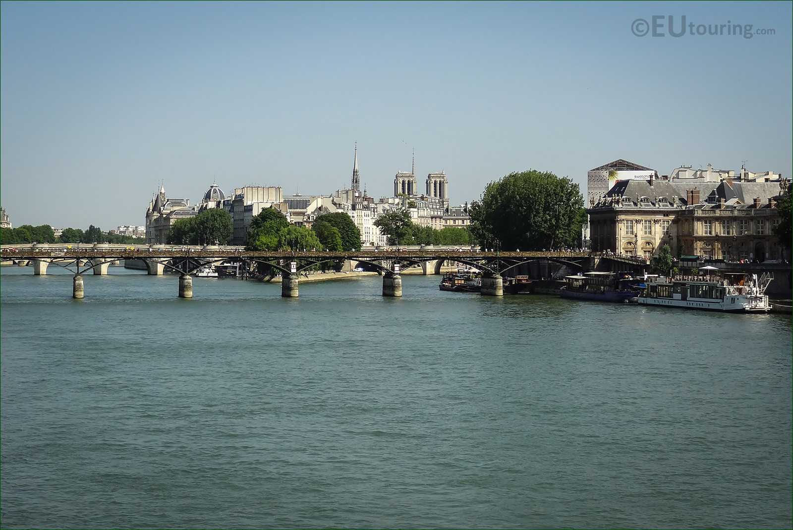 High Definition photos of the River Seine in Paris France