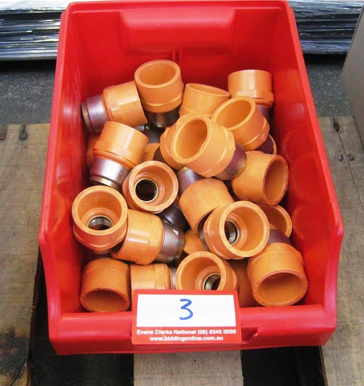 Quantity of Approx 26 Victaulic Cpvc Firelock 1" x 3/4" Gas Fittings