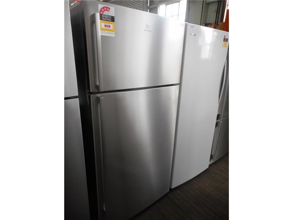 Electrolux 520L Top Mount Refrigerator, Model Etm5200sd, Mark Resistant