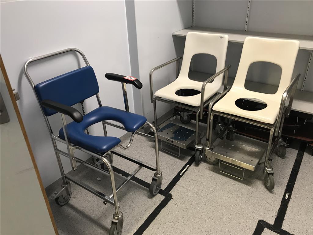 Mobile Patient Chairs With Locking Wheels, Quantity Of 3