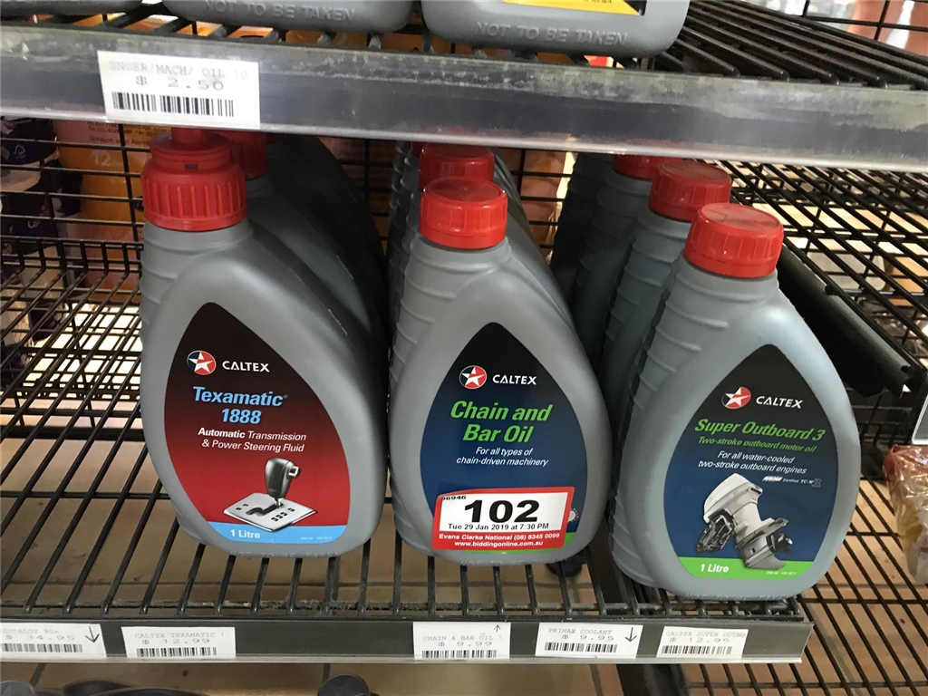 Oils, 4x Caltex Super Outboard 3 (Two Stroke Oil), 5x Caltex Chain