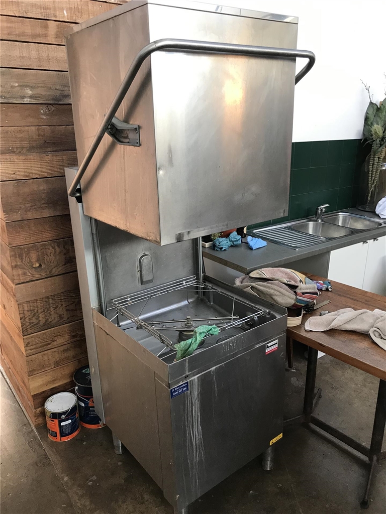 Commercial Dishwasher Electrolux Model Nht8, Stainless Steel Cased, 240v