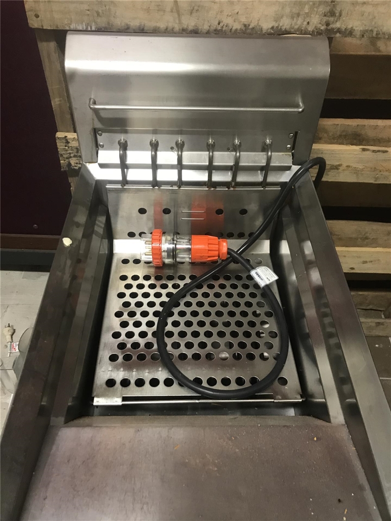 Deep Fryer, Waldorf, 3 Phase 415v, Model Moffat Fn8127e, Not Tested