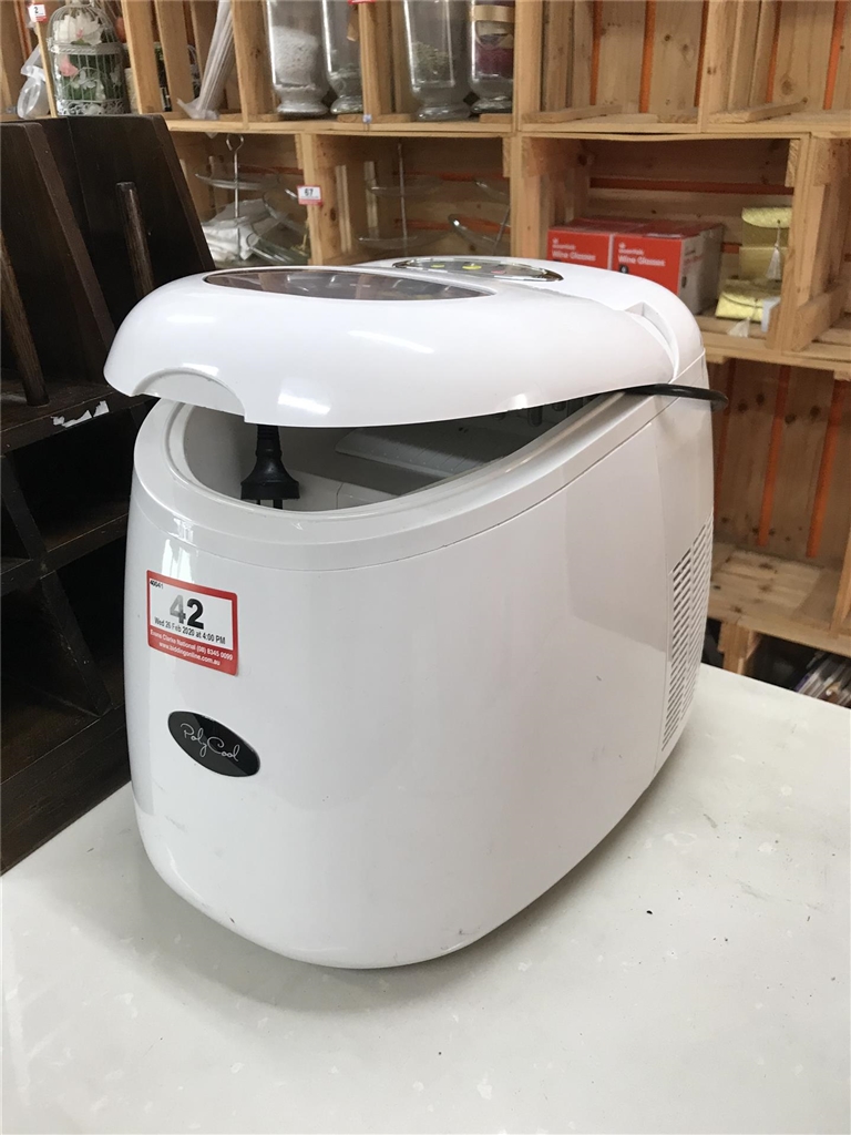 Ice Machine, Poly Cool, Model ZB01, 240V, 1.2A, Refrigerant R134a