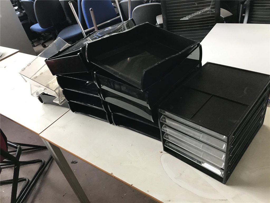 Paper Trays, Quantity of Various