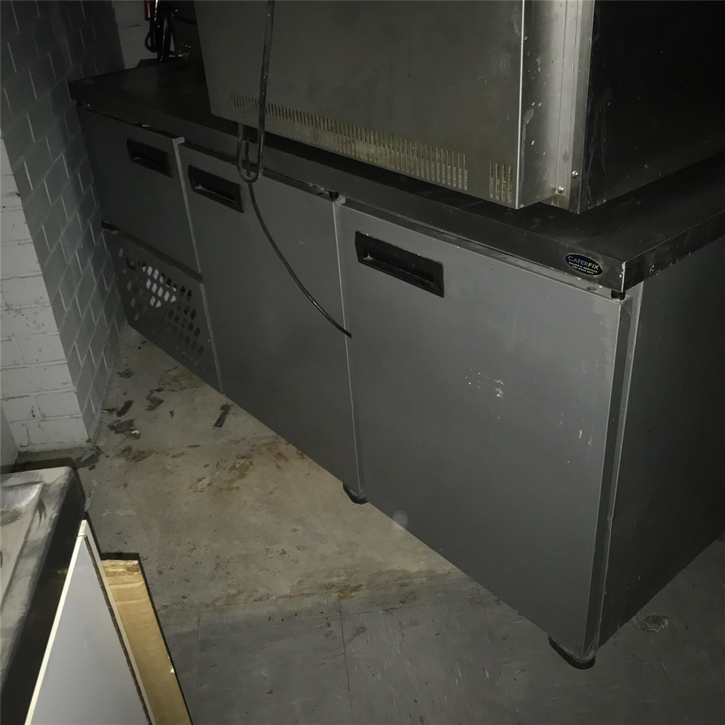 Under Bar Fridge, Stainless Steel Top, Anvil Model Ube1800, Mobile