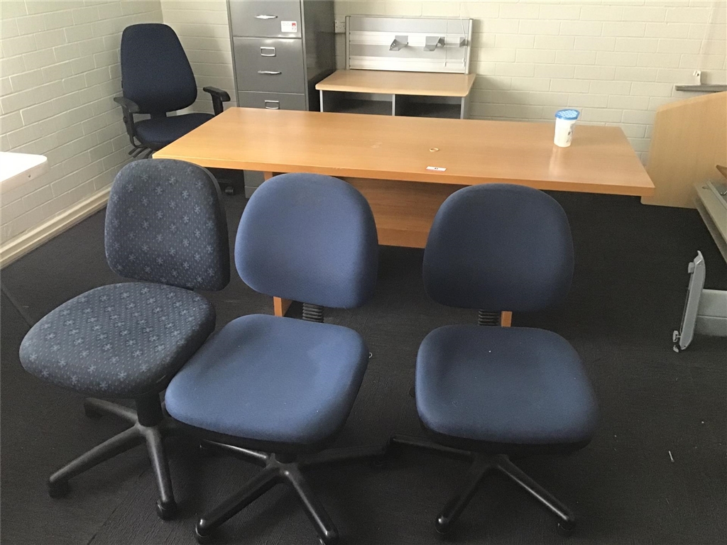 Contents of Front Office Includes Meeting Table 1800 X800 x 750 mm