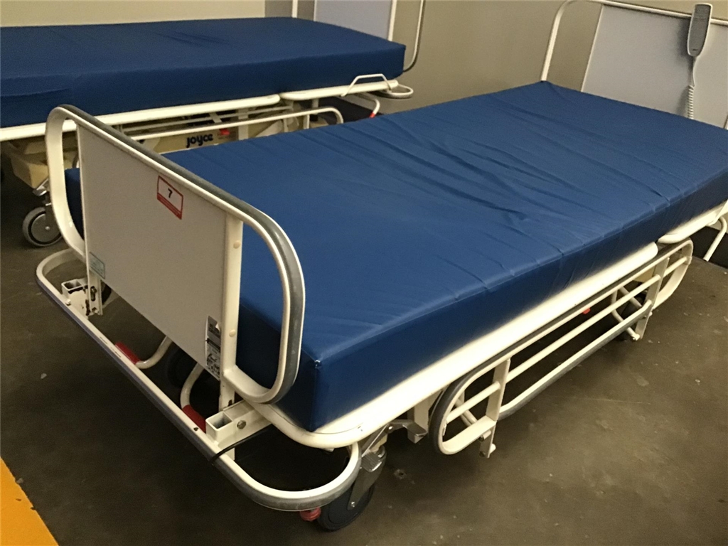 Joyce Health Care Hospital / Nursing Bed 900 Series with Foam Mattress