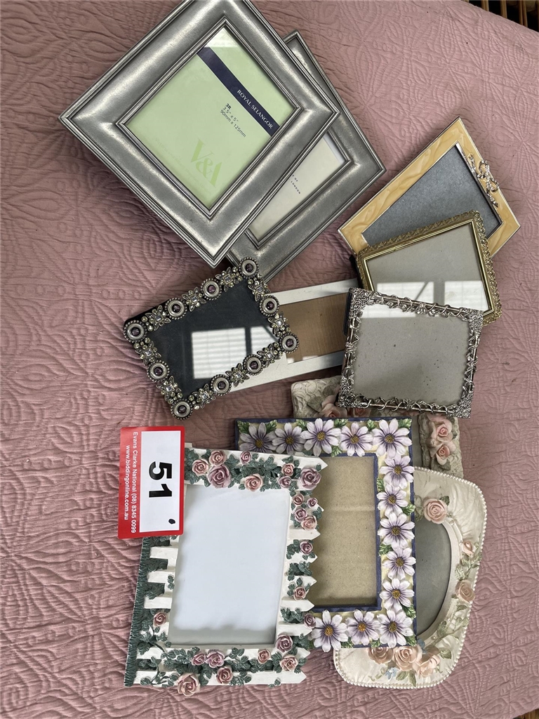 Quantity.of 11 Photo Frames ( Collect From Marleston )