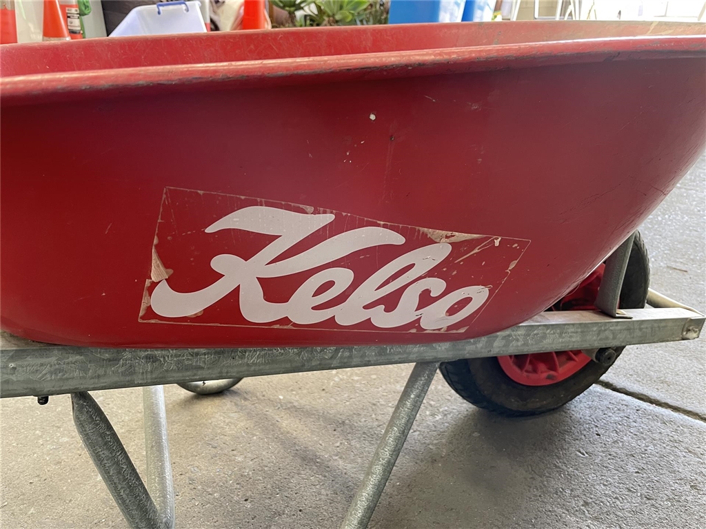 Kelso Wheel Barrow. Metal Tub, Flat Tyre ( Collect From Marleston )