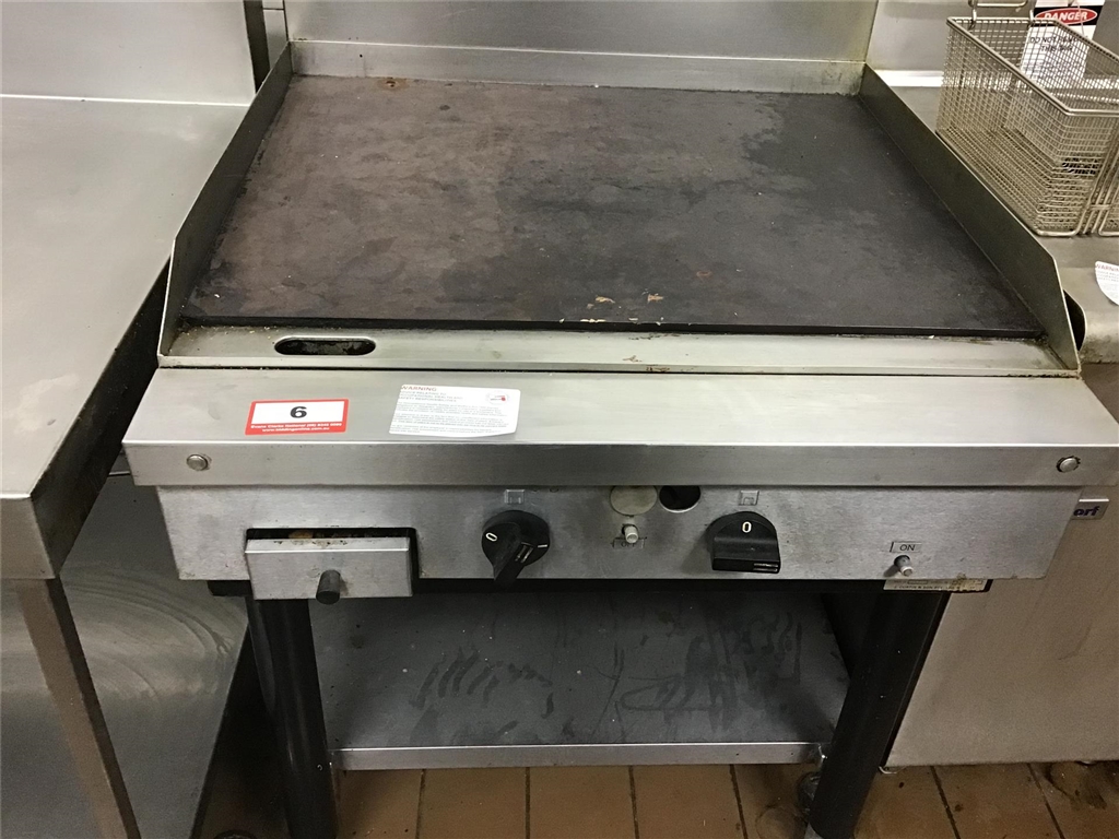Hot Plate Gas Grill, 800mm X 900mm X 900mm( Collect From Gilles Plains
