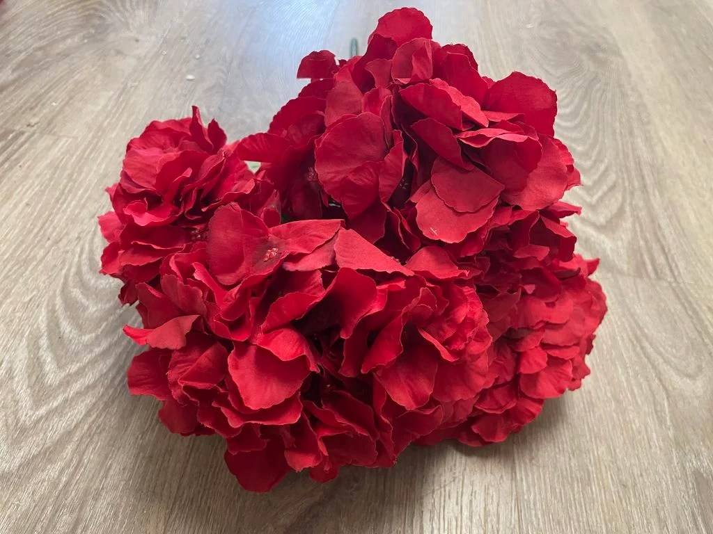 Silk Hydrangea Flowers with 6 Big Heads (Red) Event Decor Supply
