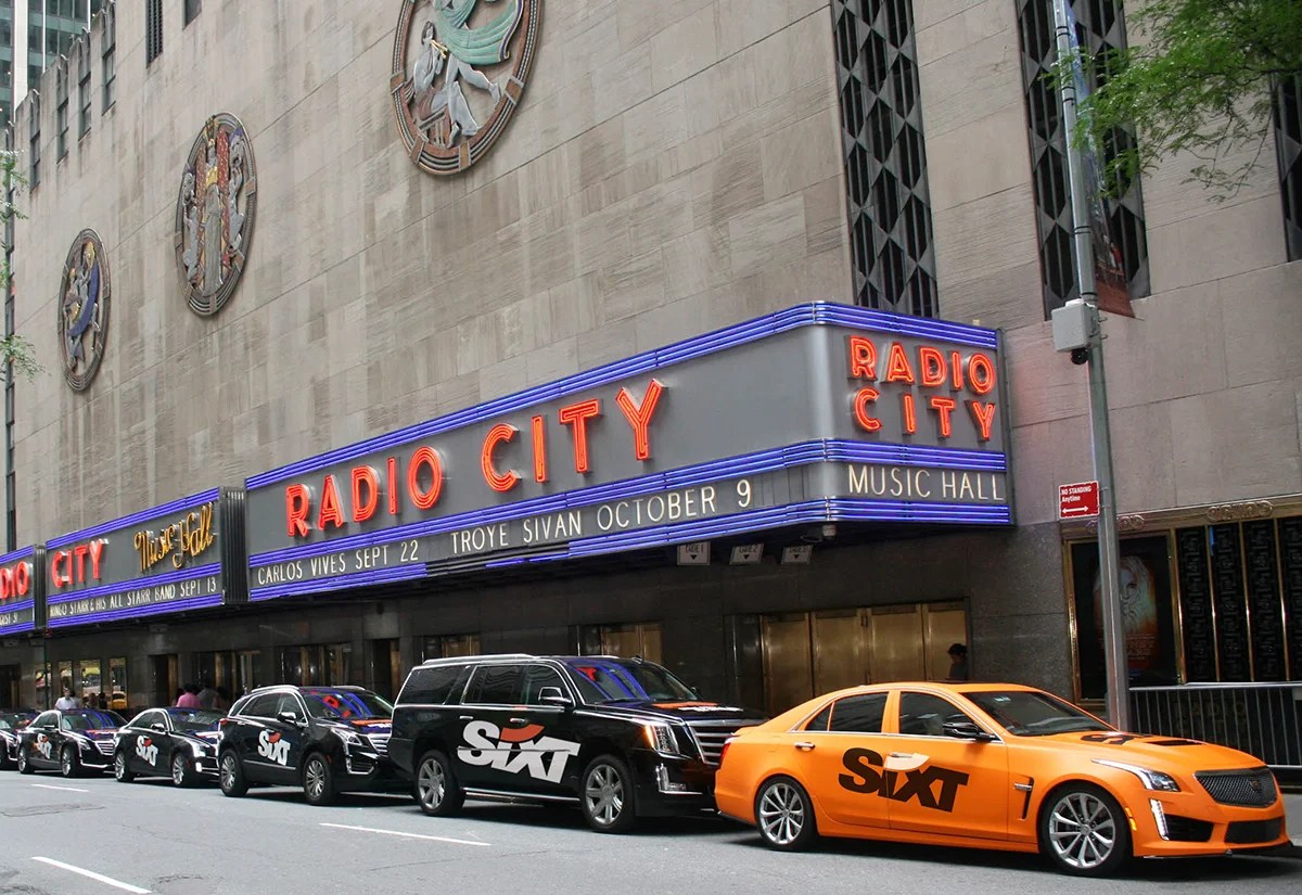 Sixt RentaCar Stages a Takeover of Manhattan’s Sixth Ave.