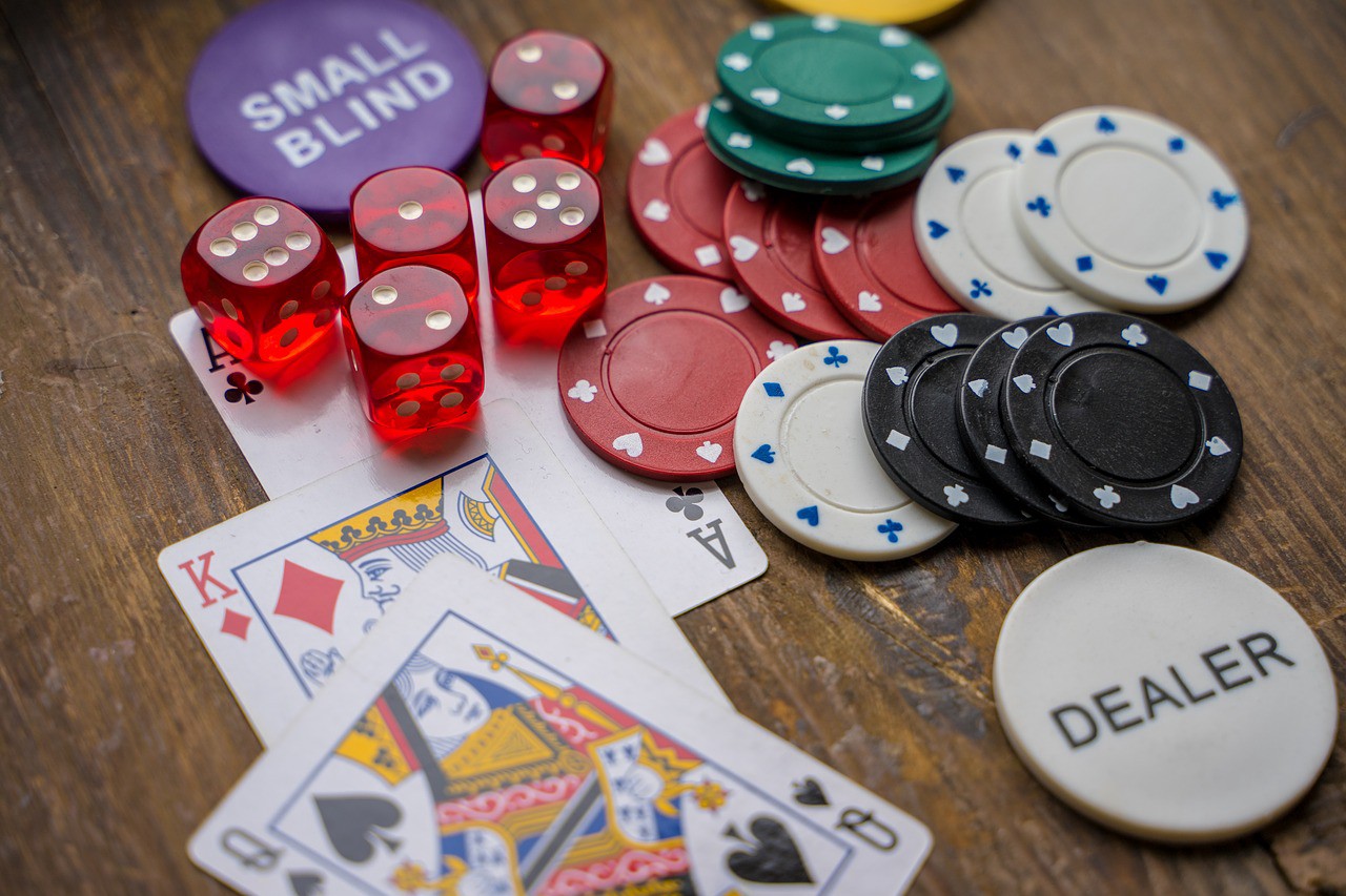 Types of Poker Games to Learn How to Play Everest Poker