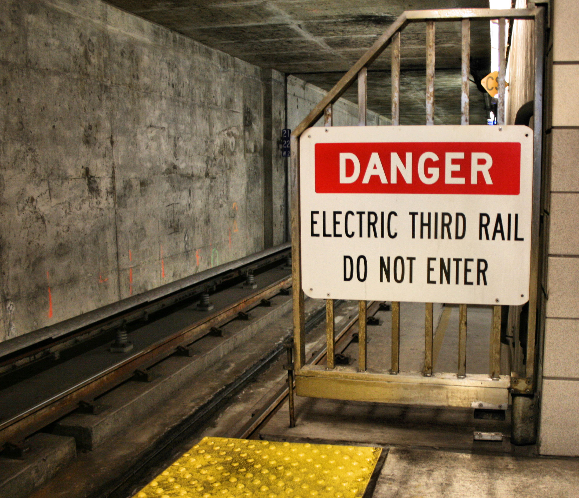 "The Third Rail" by Brian Heston EVerse RadioEVerse Radio