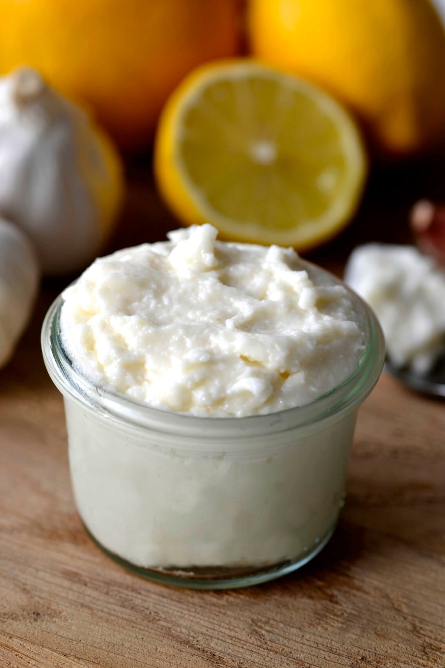 Egg Free Garlic Aioli (Toum) (Vegan, Paleo, Whole30, Dairy Free)