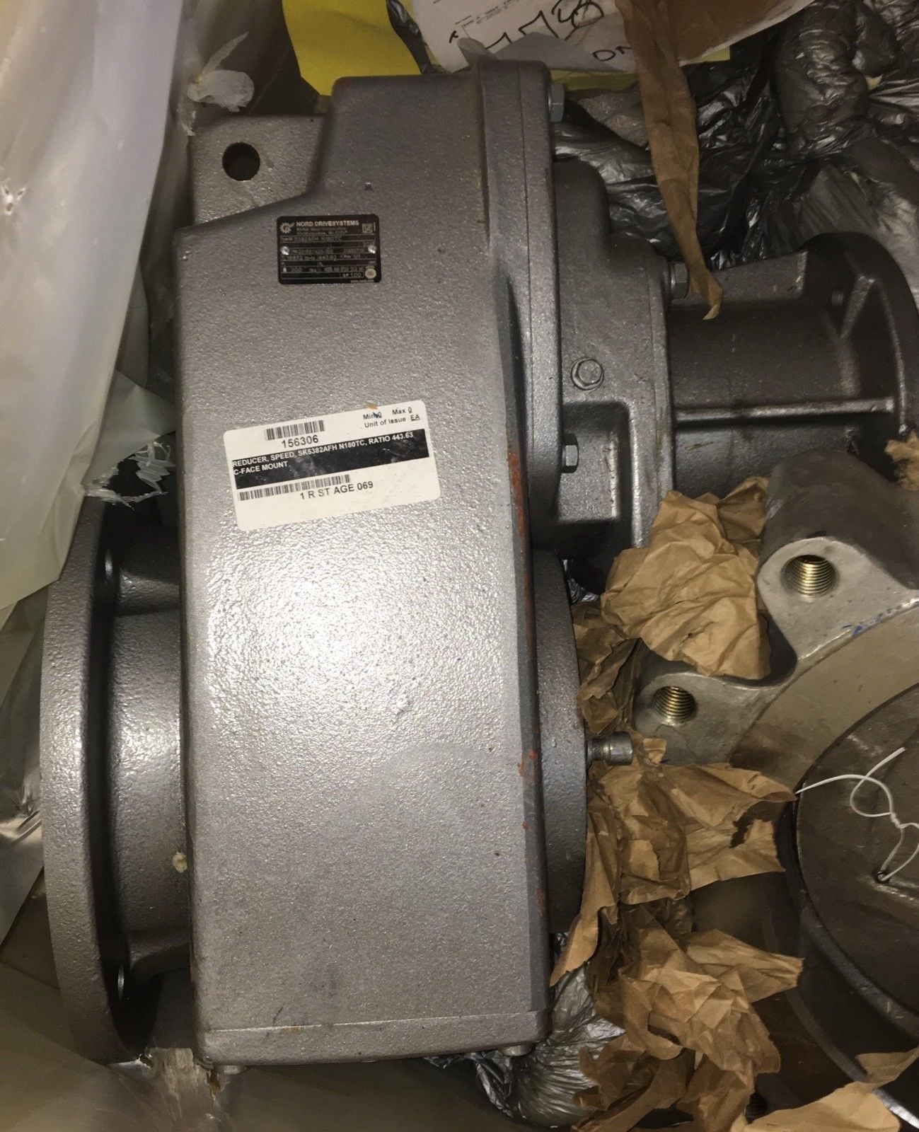 NORD DRIVESYSTEMS GEAR REDUCER CFACE MOUNT SK5382AFH N180TC RATIO 443.