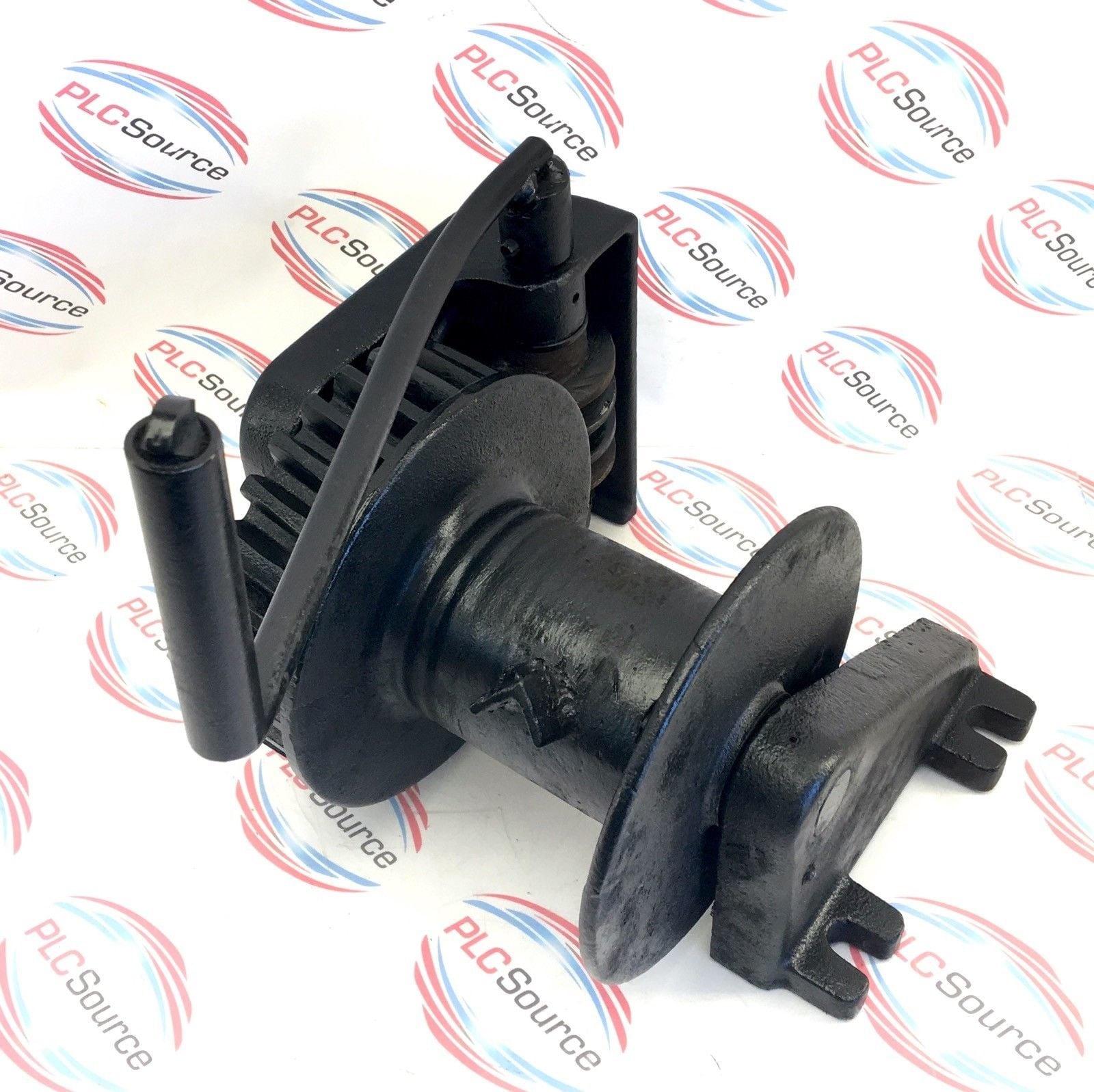 BEEBE BROTHERS SHURWORM HAND WINCH 1250 LBS CAP.