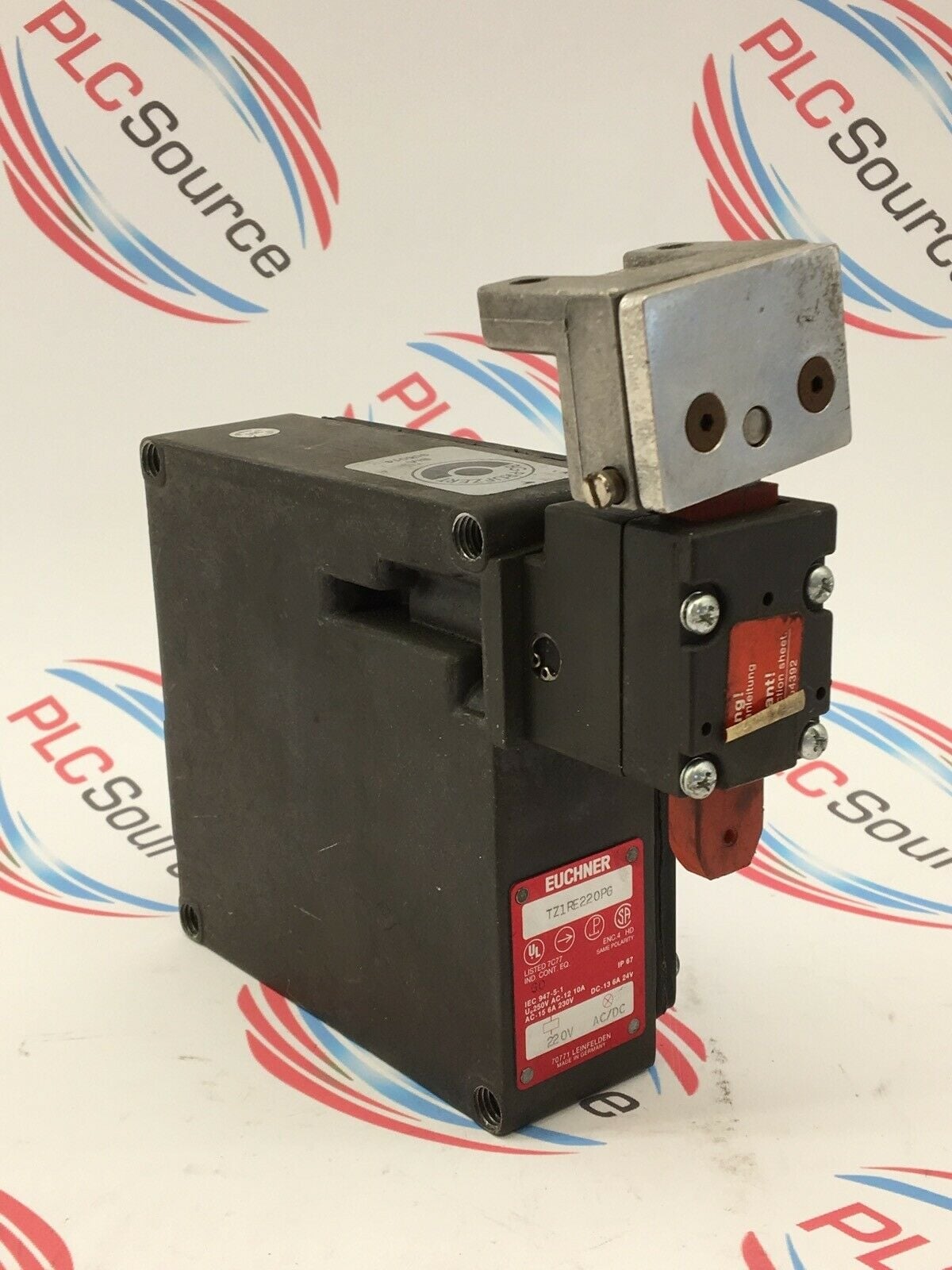EUCHNER SAFETY SWITCH TZ1RE220PG