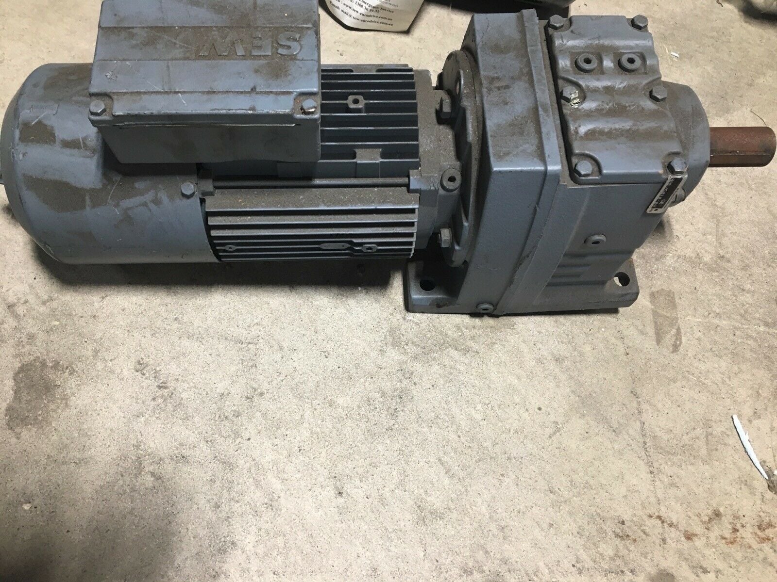 SEW EURODRIVE R47 DT80N4/BMG