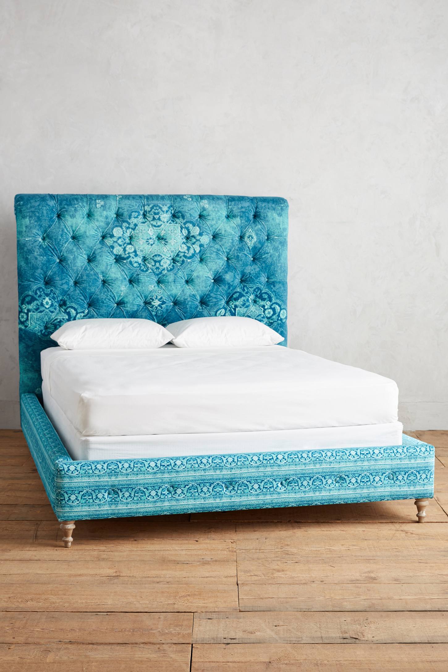 Teal RugPrinted Orianna Bed Everything Turquoise