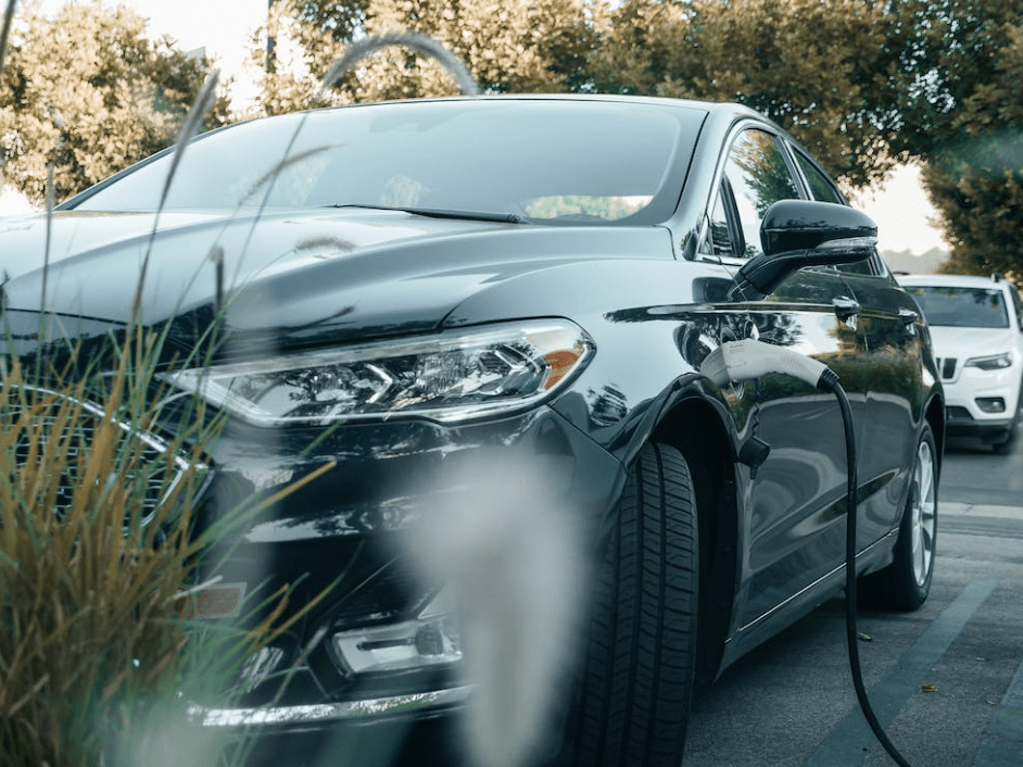 Why are electric cars safer? Electric Vehicle Logs