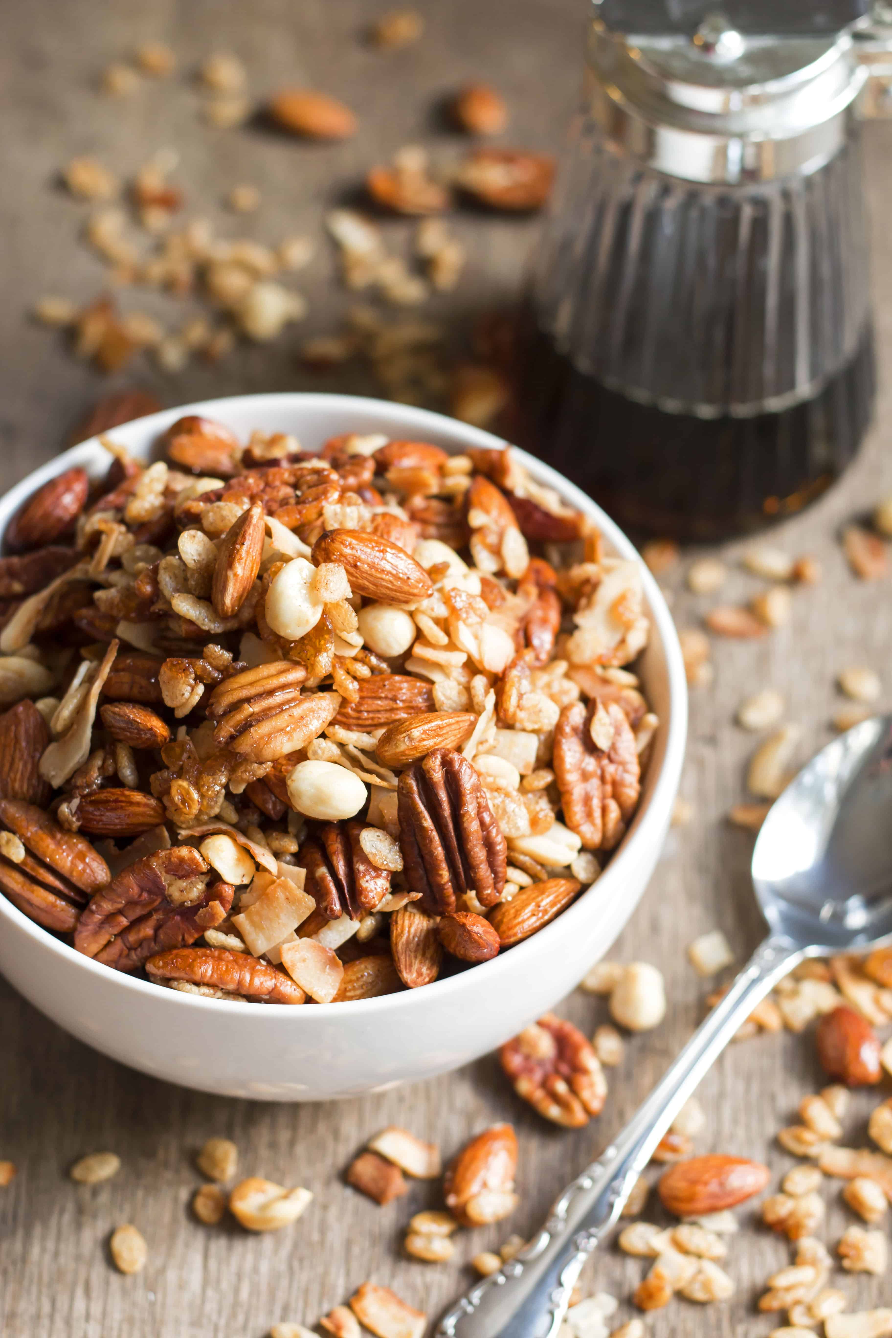 Kind Bar Maple Pecan Granola Gluten Free with L.B.