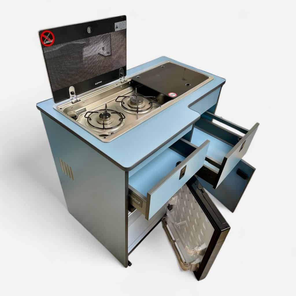 EVO 2.1 POD (SALE 2.1.64) Green 013 Units / Walnut 001 Worktop And