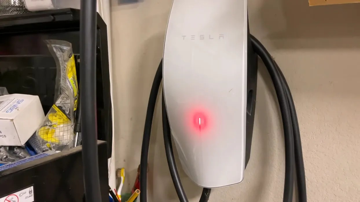 Tesla Charger Blinking Red What It Indicates and How to Fix It? Ev