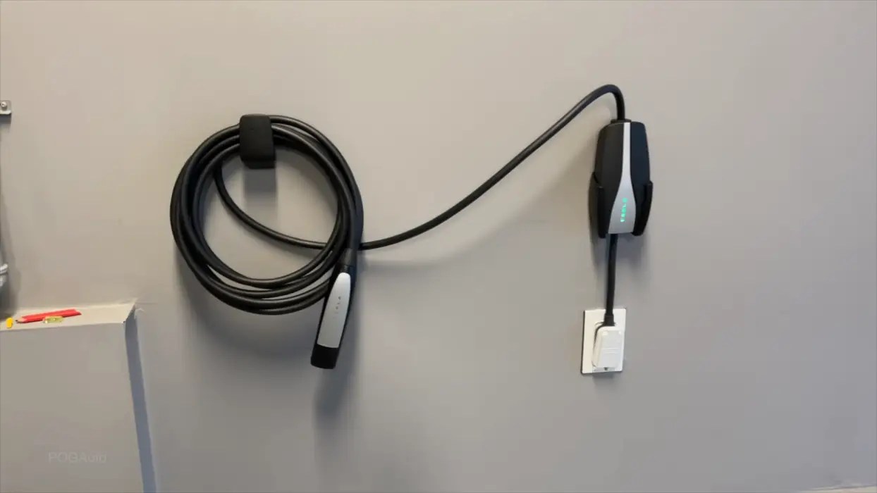 Tesla Mobile Connector Charging Speed – How Fast Can You Get Going