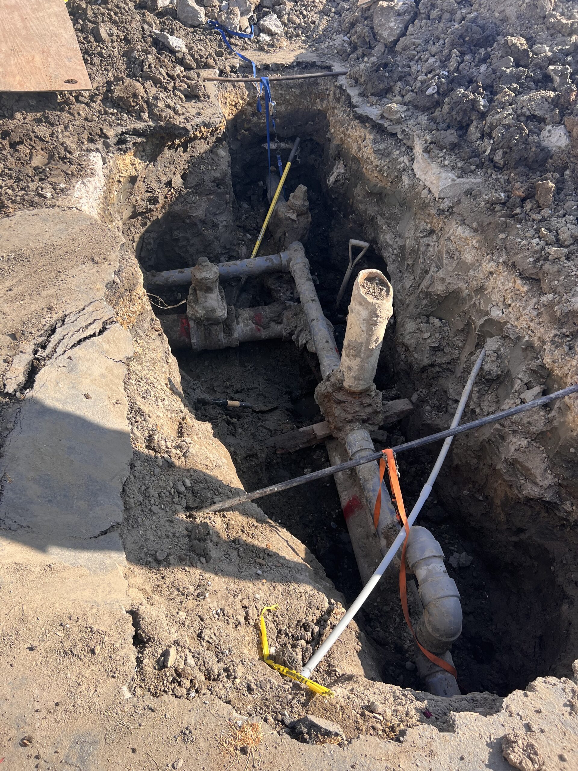 Asbestos Pipe Removal and Disposal in downtown Los Angeles by eWaste