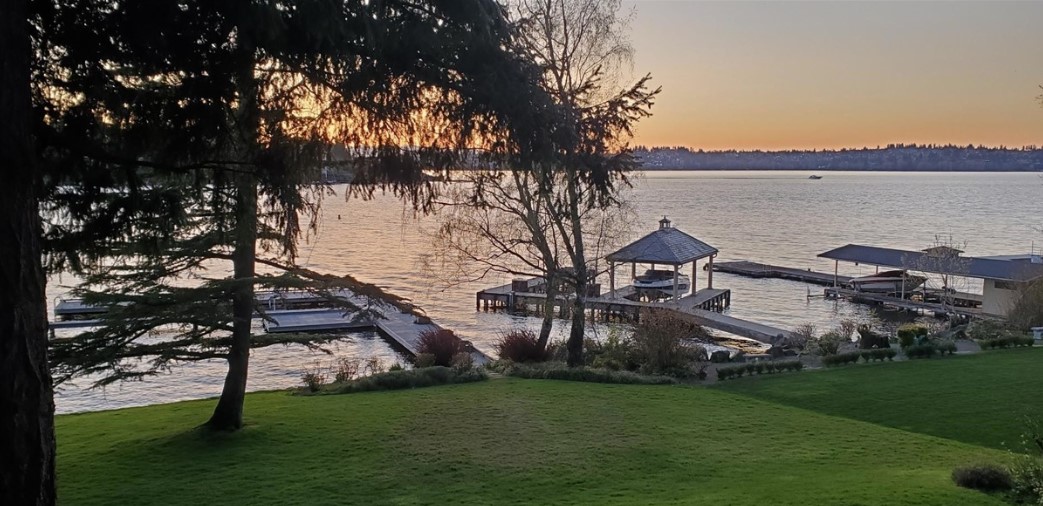 Greater Seattle Waterfront Homes 2022 MidYear Report Ewing & Clark