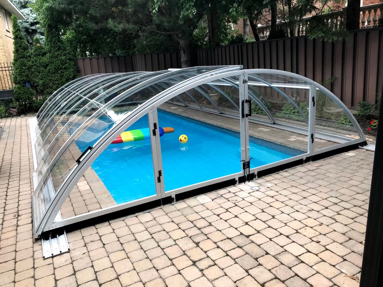 Medium Profile Pool Enclosure Excelite Pool