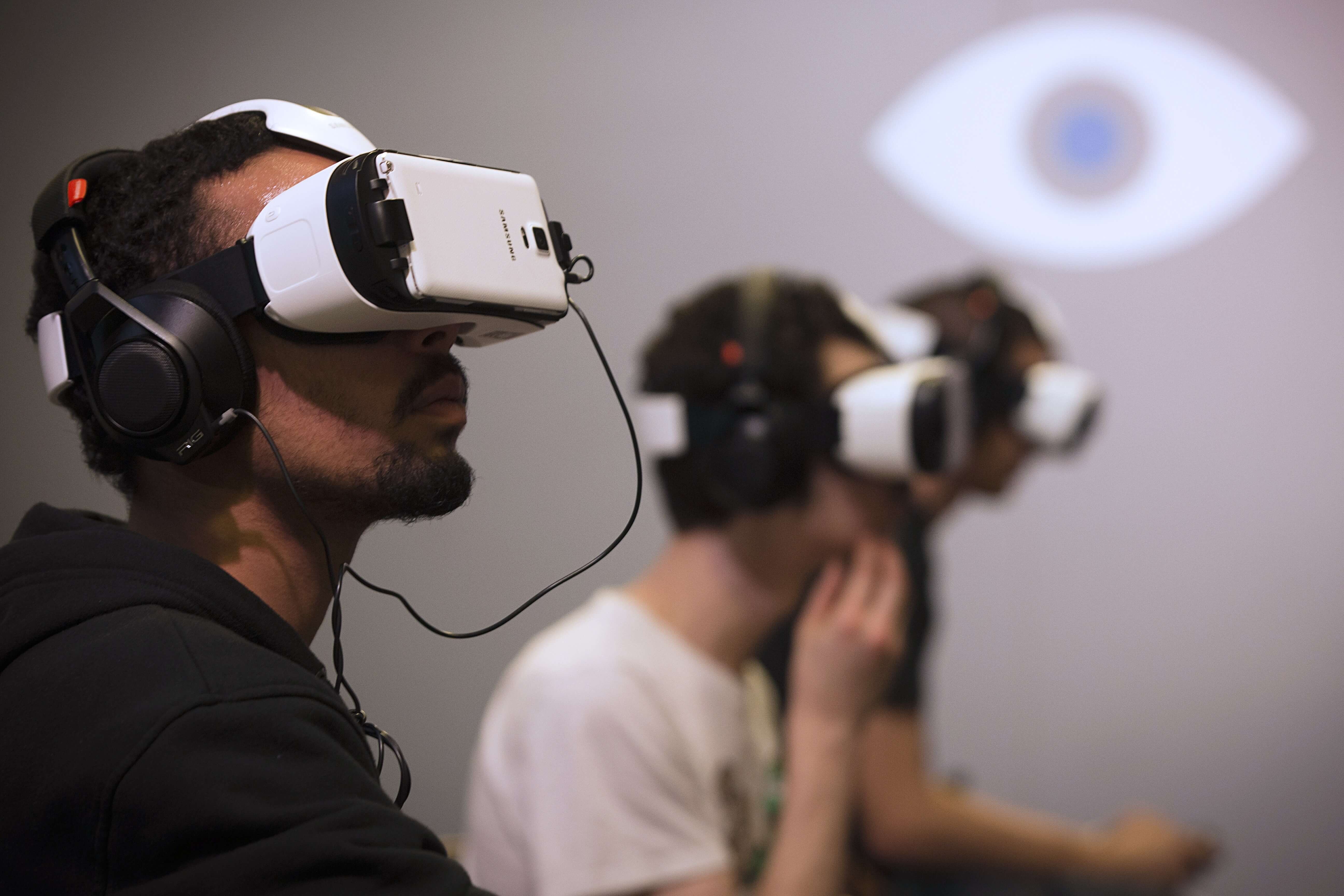 Best VR Apps to use with your VR Headset