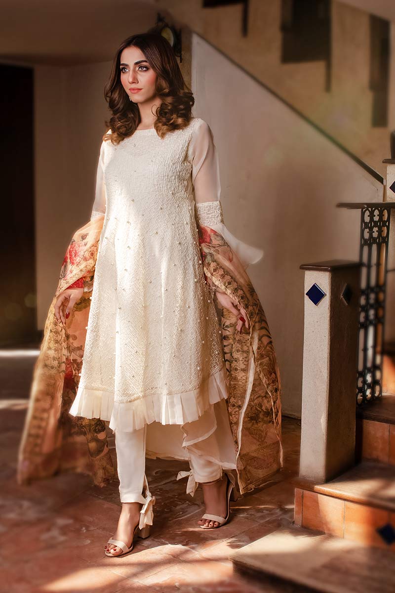 EXCLUSIVE OFF WHITE LUXURY PRET ZZSU1024 (Unstitched) Exclusive