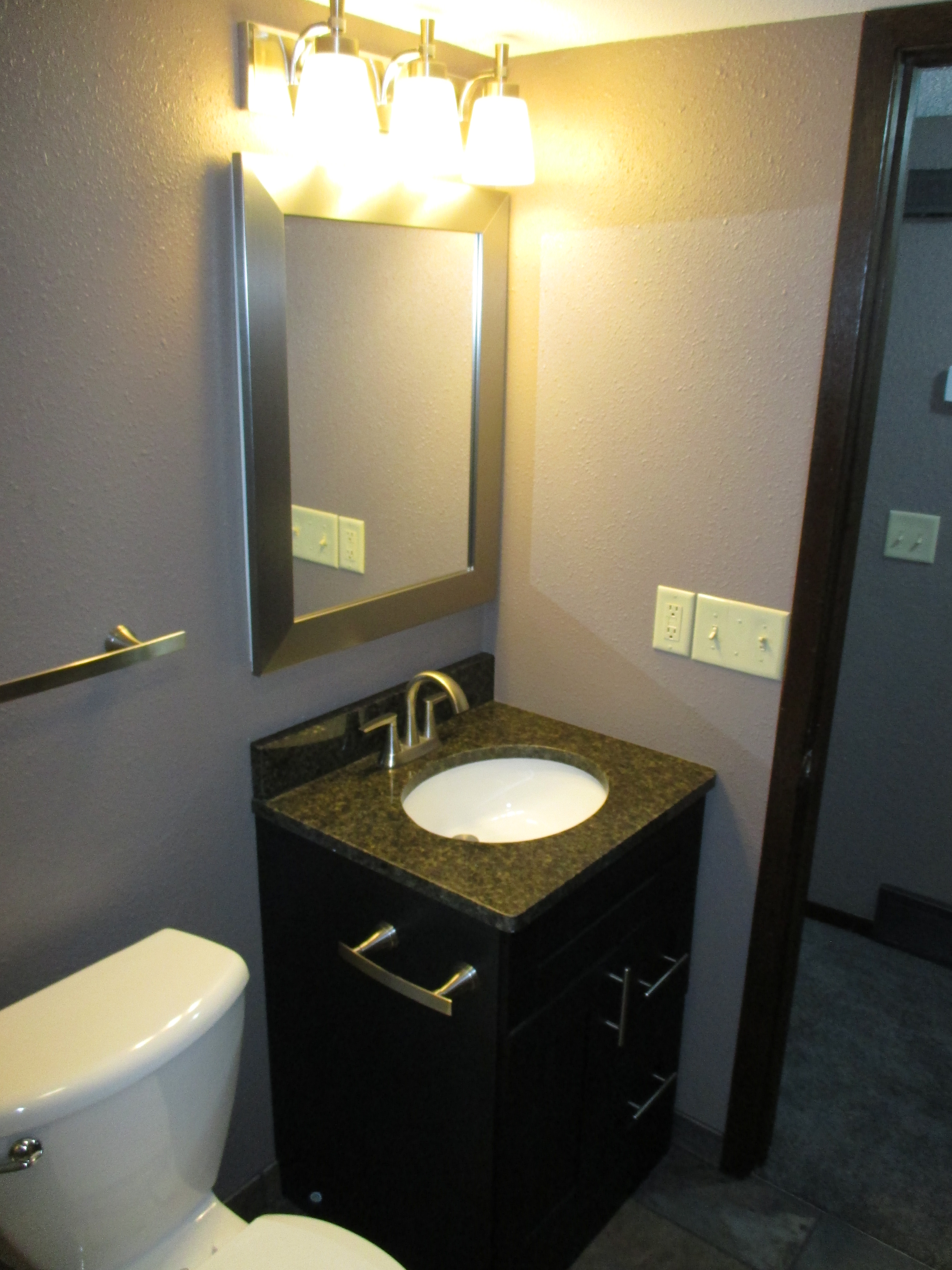 Hawkeye Drive Apartments, Dubuque Executive Management & Real Estate LTD