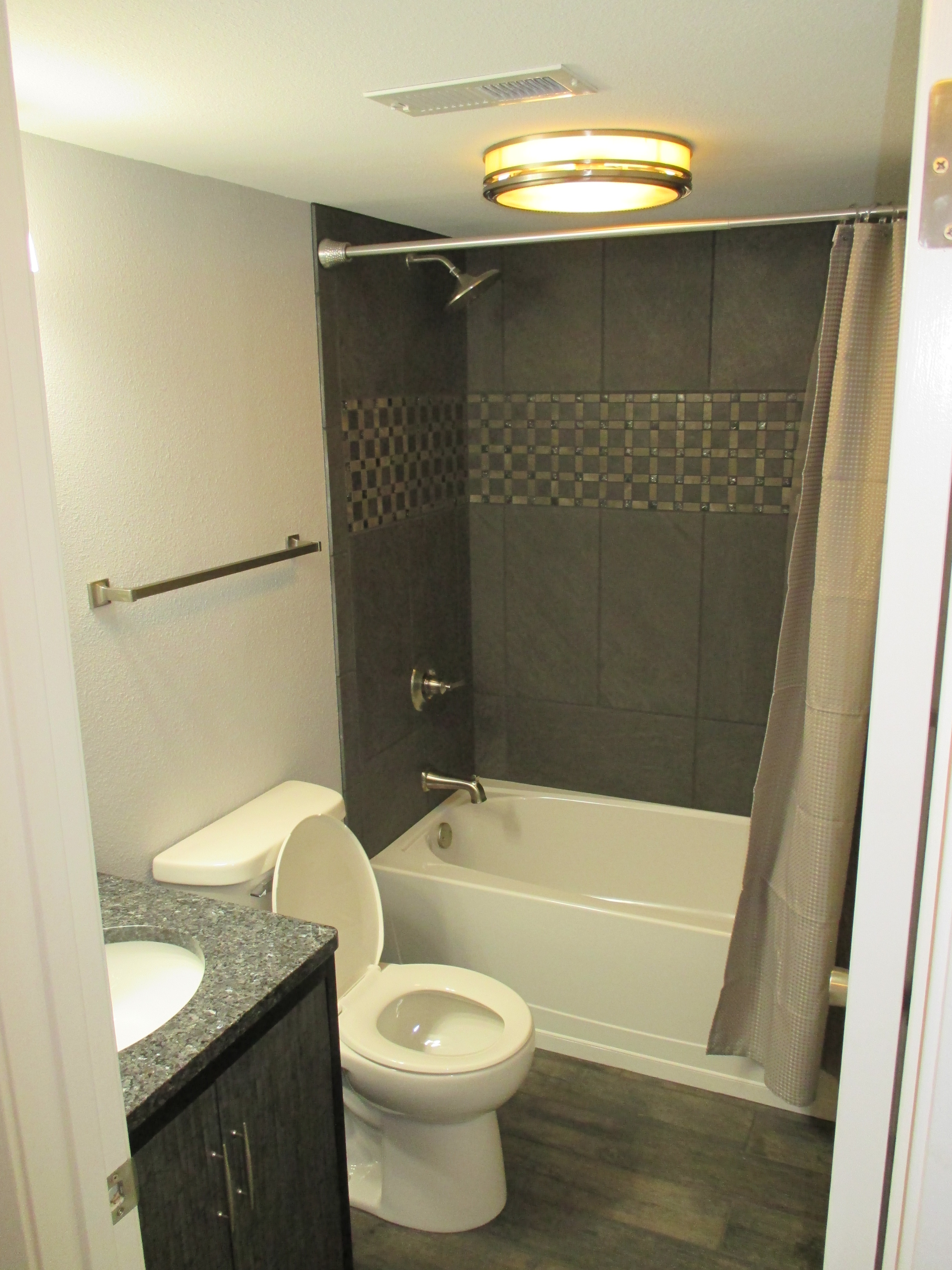 Hawkeye Drive Apartments, Dubuque Executive Management & Real Estate LTD