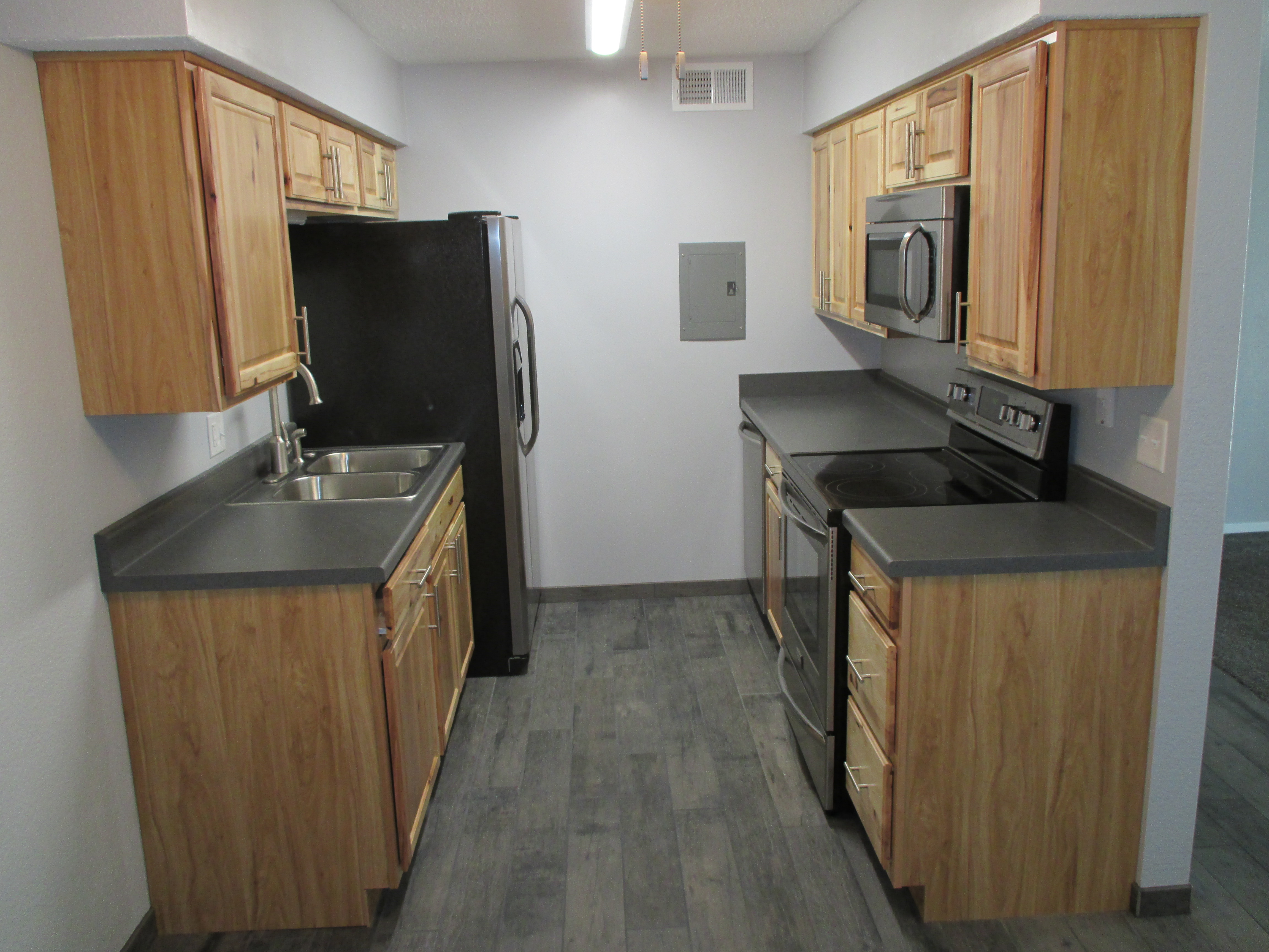 Hawkeye Drive Apartments, Dubuque Executive Management & Real Estate LTD