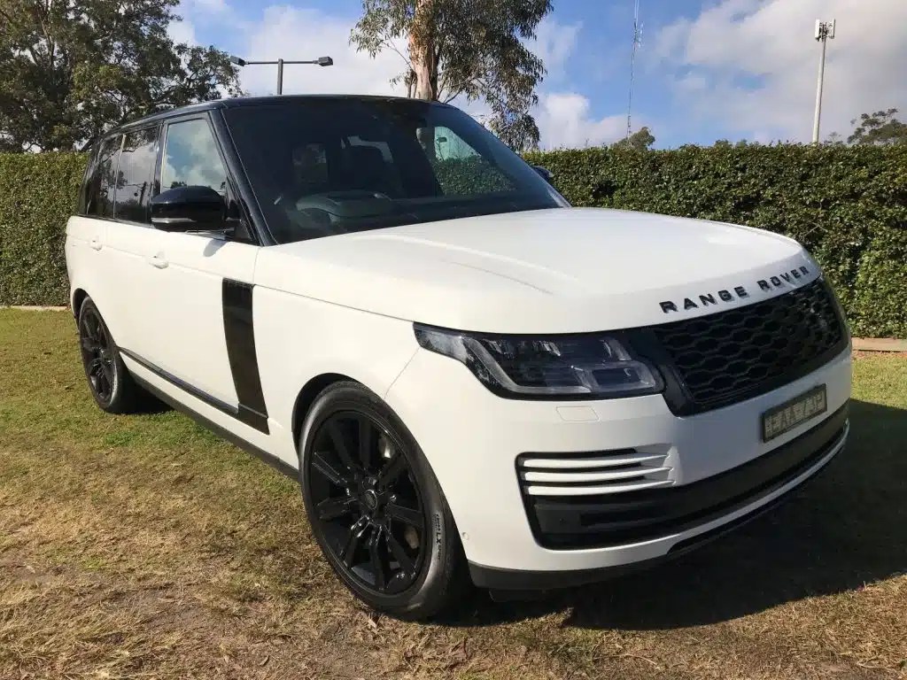 Auto Review 2019 Range Rover Vogue HSE 400e PHEV