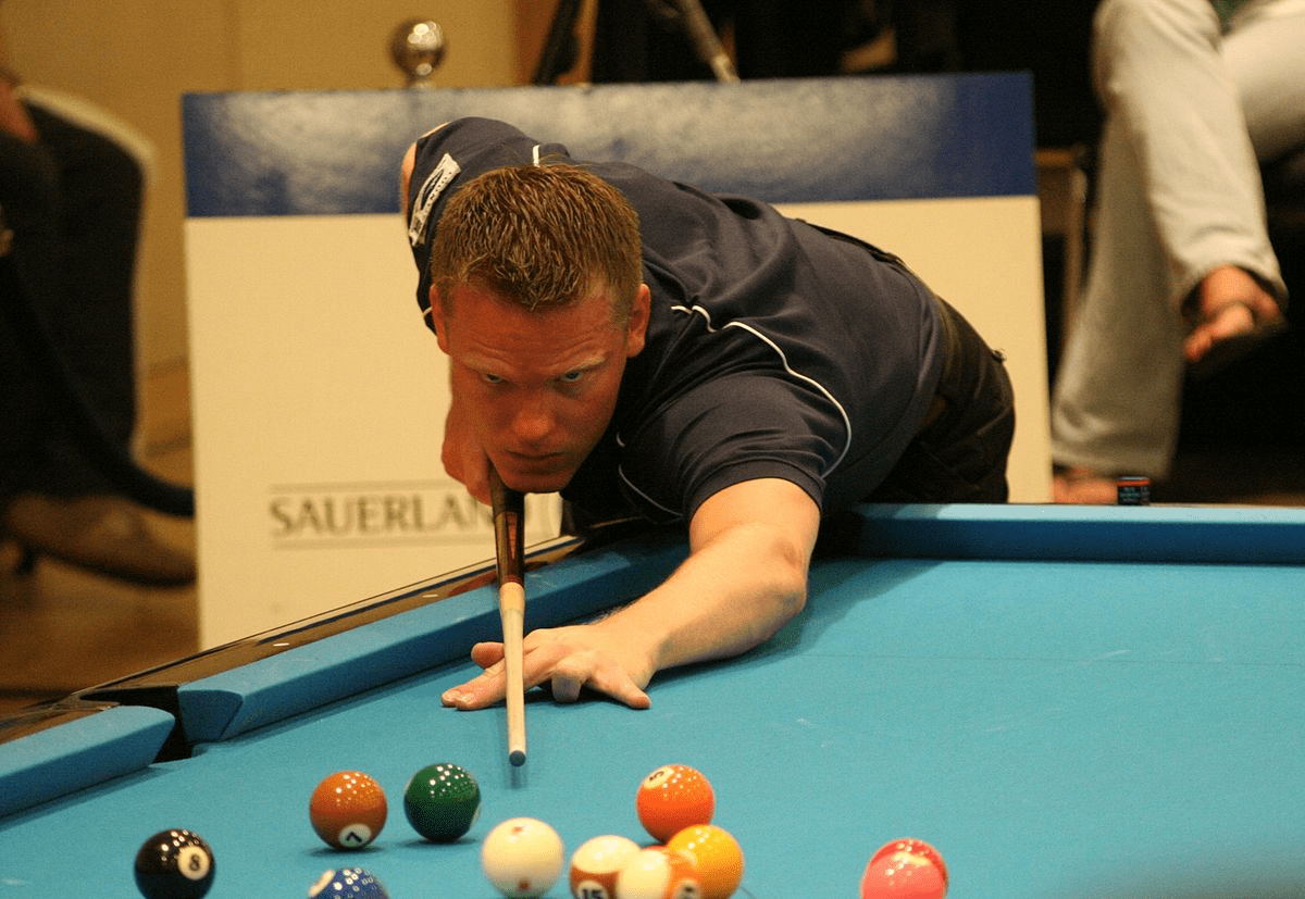 What is English Billiards? Learn Everything about it here. Exnol
