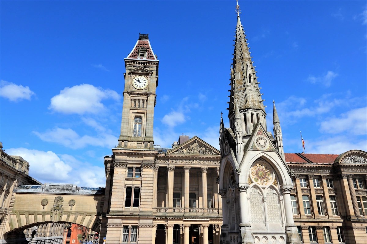 14 Exquisite Birmingham Art Galleries You’ll Want To Visit ExperiWise