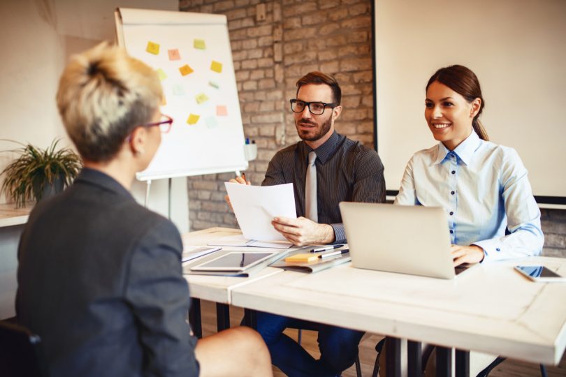 So reagieren Sie im Bewerbungsgespräch auf "Haben Sie noch Fragen?"