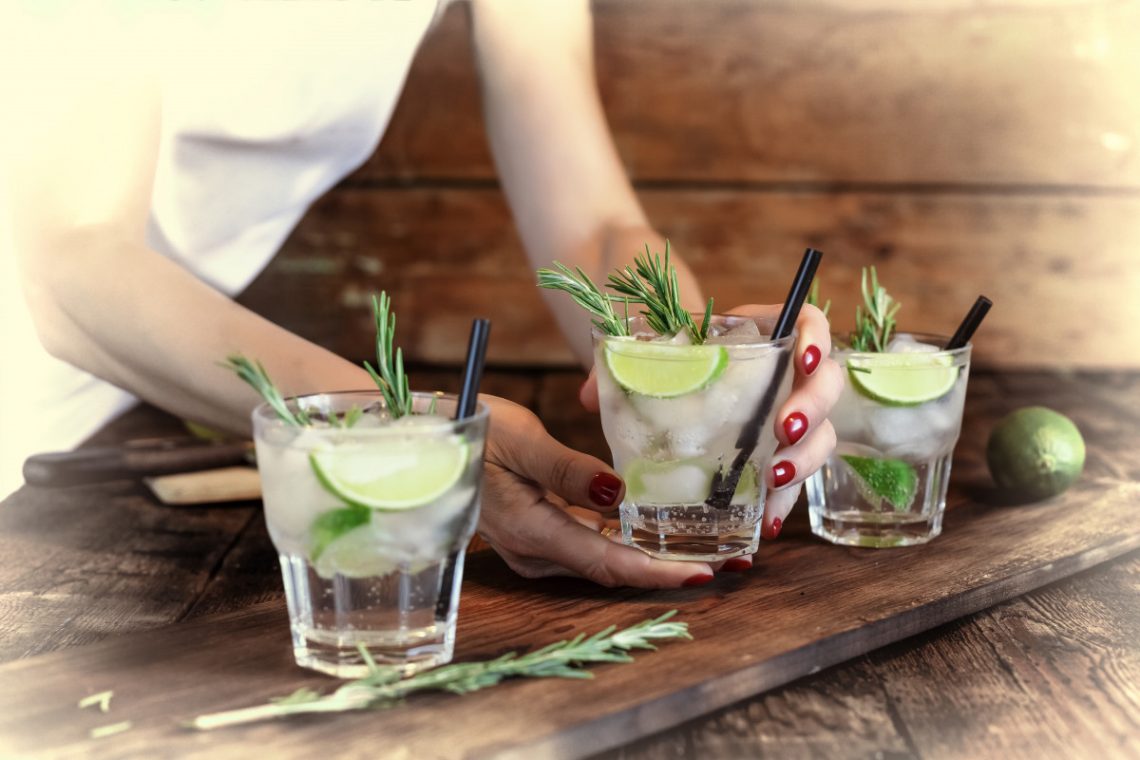 Die besten Rezepte für Cocktails mit Rohrzucker experto.de