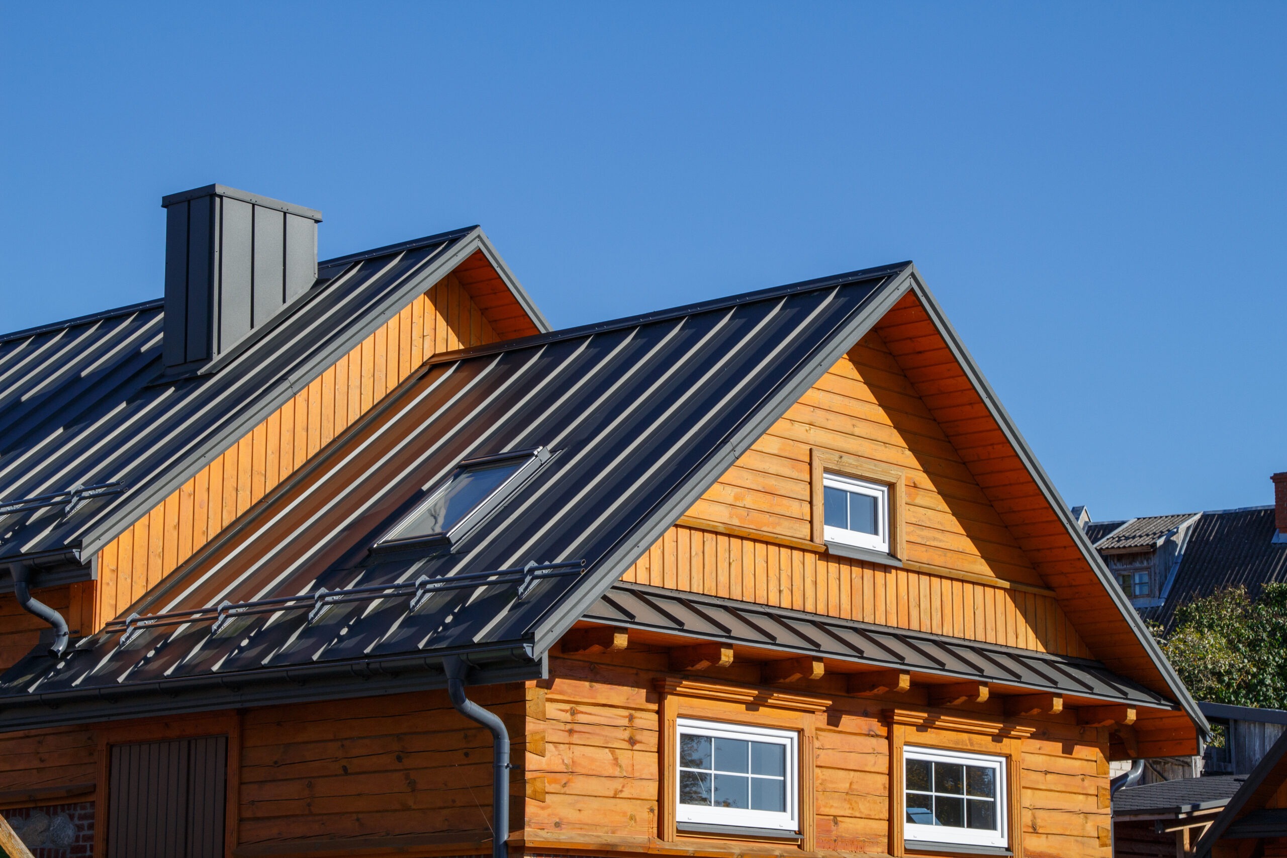 How Long Do Metal Roofs Last on Average in Missouri? Manor Elevate