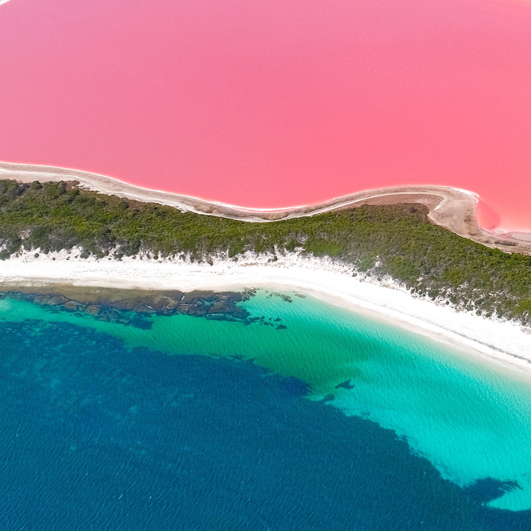 A Scenic Flight Over The Pink Lake In Esperance Explore Shaw