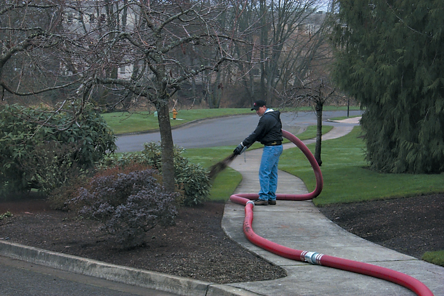 Landscape Mulches & Soils Express Blower
