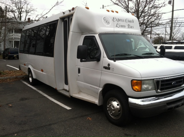 Small Size Limo Bus Express Coach Limousine Service