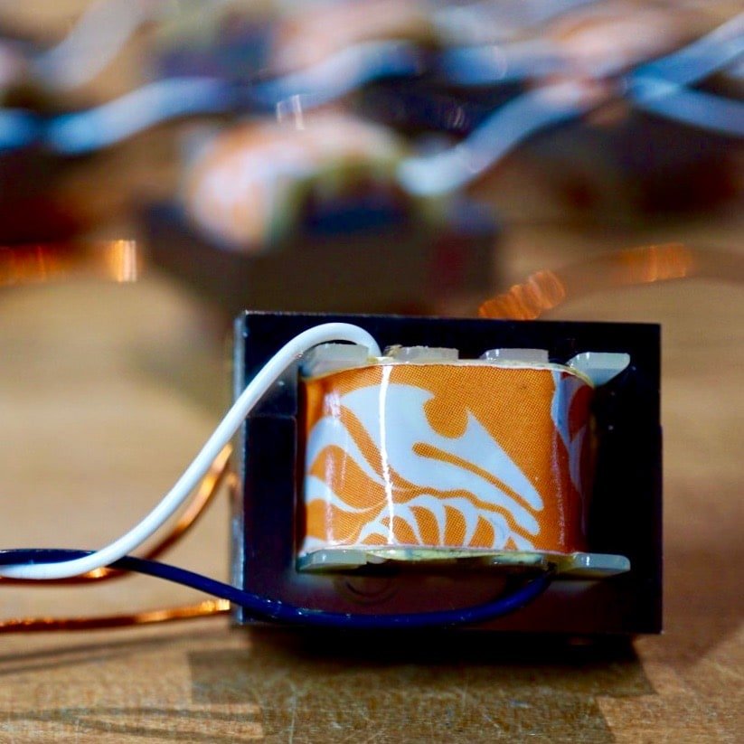 Extinct audio ribbon microphone transformer Extinct Audio